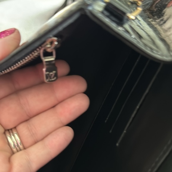 🔥 Louis Vuitton EPI ELECTRIC shoulder bag - Picture 10 of 12